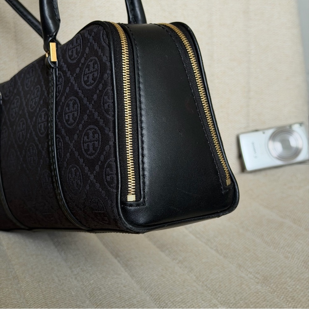 RARE Tory Burch Small T Monogram Marshmallow
Satchel Shoulder Bag Black - Picture 3 of 11